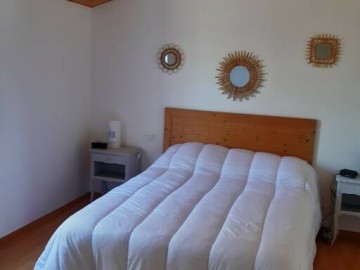 322277 - Chambre 2 avec un lit en 140 Clévacances France