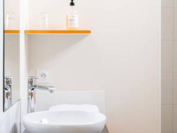 385333 - Salle de douche Clévacances France