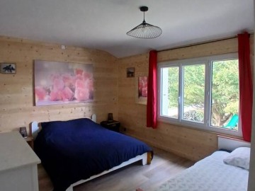 chambre rose gite de l' etrie
