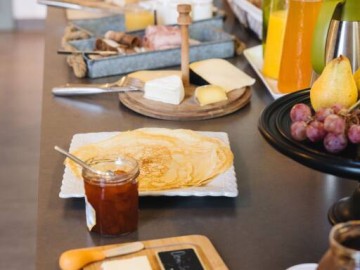 385307 - Buffet petit déjeuner Clévacances France
