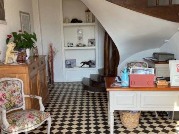 49738 - Entrée du logis Clévacances France