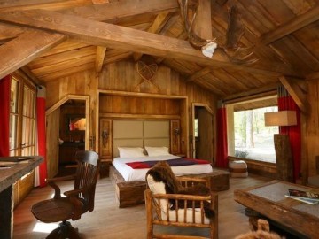 Hudson Lodge - Univers loups arctiques S. Le Ludec