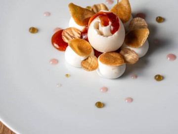 rhubarbe, fromage de brebis, fraises Emeline Boileau