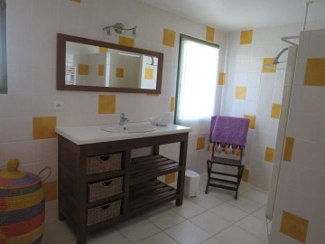 salle-de-bain-gite-du-coing-tillieres ©Gite-du-coing