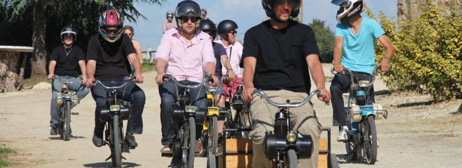 BALADE EN SOLEX AU DOMAINE DE PIED FLOND