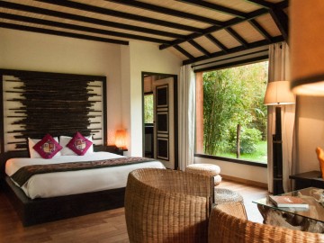 Bali Lodge - Univers tigres blancs S. Lira